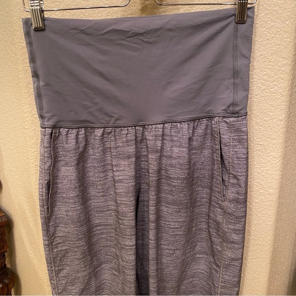 LULULEMON Women Gray Loose Fit Pants Size 6 - Picture 2 of 8